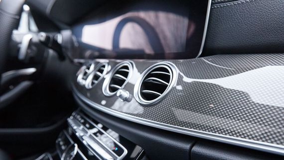 Automobilinterieur mit Designgewebe
